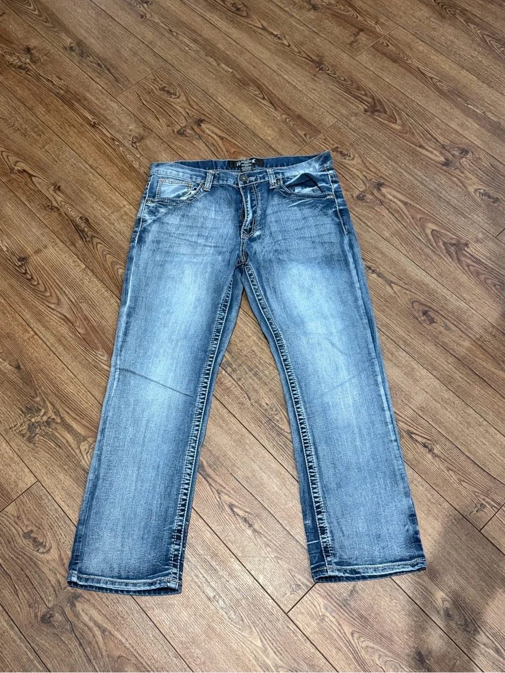 Classic Men's Light Blue Straight-Leg Jeans